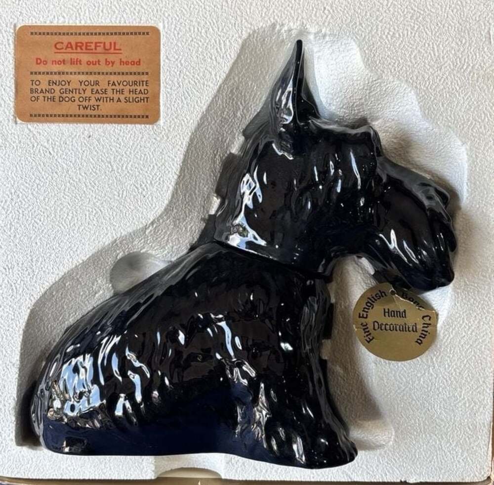 Vintage 1970 Royal Adderley Black & White Scotch Whisky Scottish Terrier Bone Ch